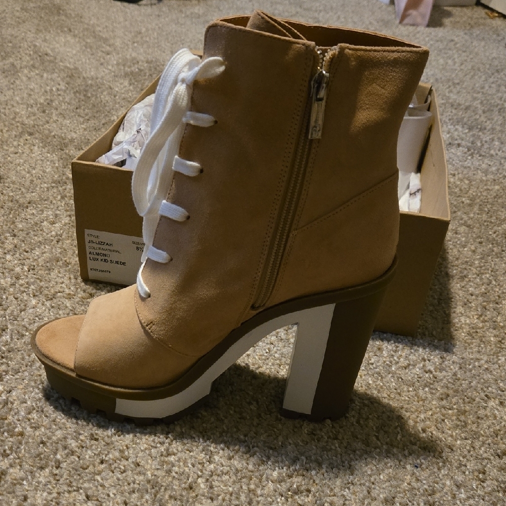 JESSICA SIMPSON Stylish Tan Ankle Boots for Women